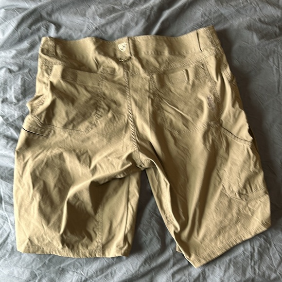 Kuhl Renegade shorts 36” - Picture 2 of 2